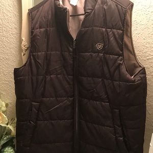 Ariat revisable vest large